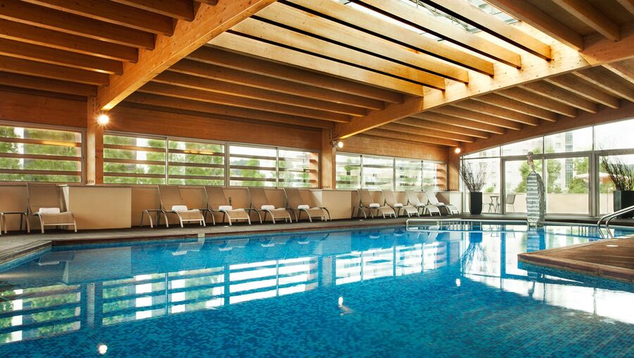 This is the swimming pool at Corinthia Hotel Lisbon