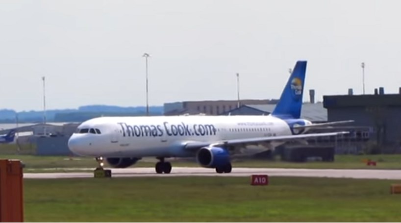 Avião aterra de emergência no aeroporto do Porto