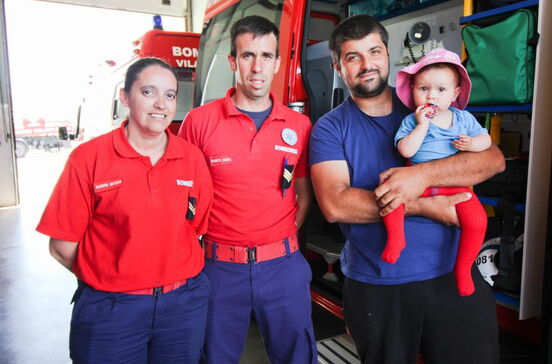 Bombeiros salvam bebé três vezes