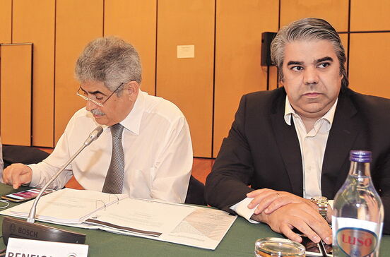Envelope com denúncia entregue no DCIAP com carimbo de Lisboa