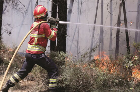 SIRESP esteve 14 horas só com walkie-talkie