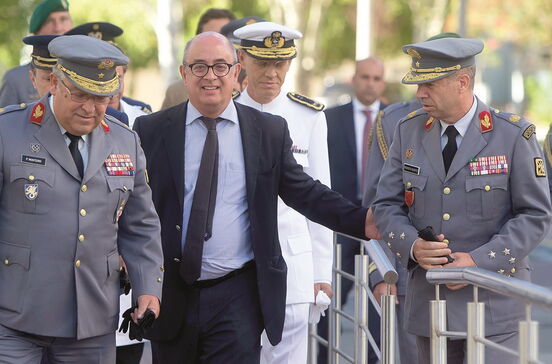 Cinco comandantes regressam aos postos