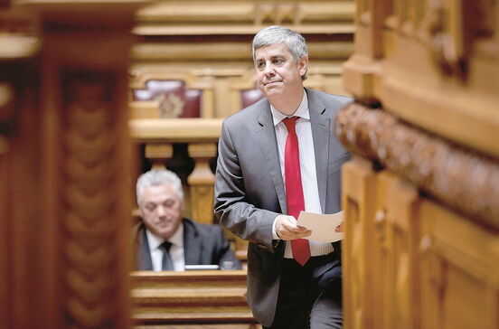 Dívida do setor público custa 3067 euros a cada português
