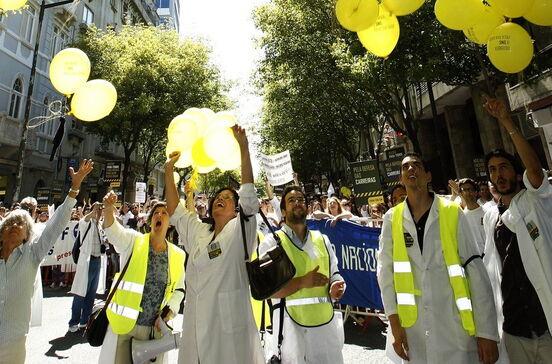 Finanças autorizam 291 médicos de família