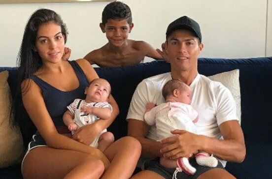 Dolores afasta Cristiano Ronaldo de Georgina