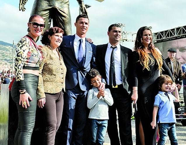 Cancro atinge família de Cristiano Ronaldo  Img_757x498$2017_09_02_22_43_24_664077