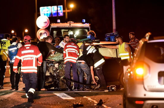 Jovem grávida acelera e sofre choque mortal