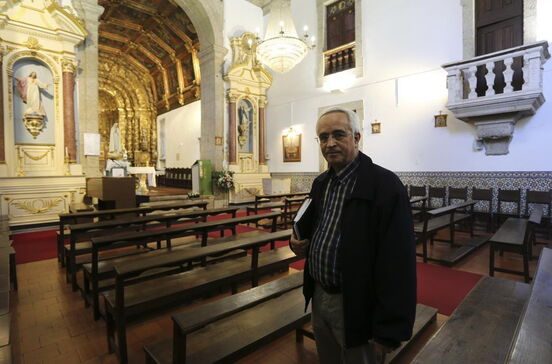 Padre salvou quarenta pessoas dentro de igreja de Santa Comba Dão
