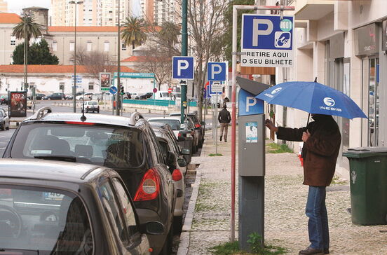 Lisboa terá 21 lugares de estacionamento exclusivos para veículos partilhados