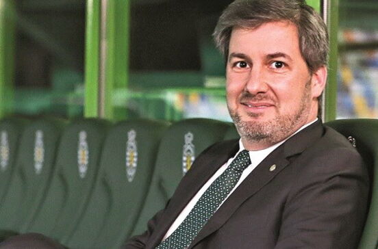 Bruno de Carvalho elogia equipa por SMS
