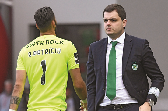 Bilhetes pagam saco azul de Bruno de Carvalho