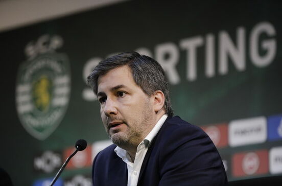 Bruno de Carvalho resiste a suspensão do Sporting