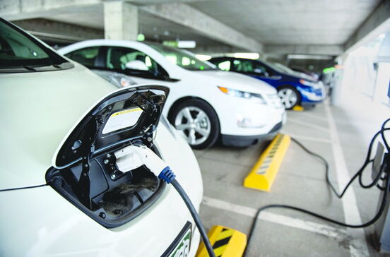 Venda de carros elétricos triplicou em 5 meses