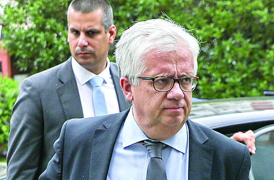 Câmaras forçadas a decidir sem verbas