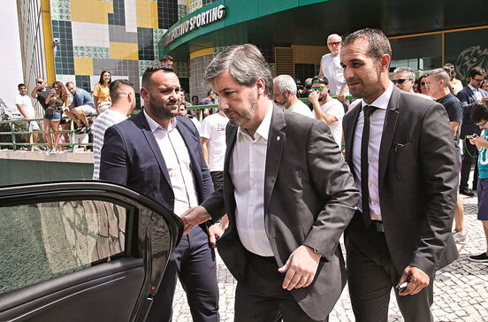 Ameaça de regresso de Bruno assusta jogadores do Sporting