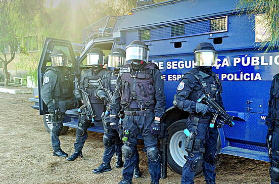 Polícias de elite chamados a trabalhar nas obras