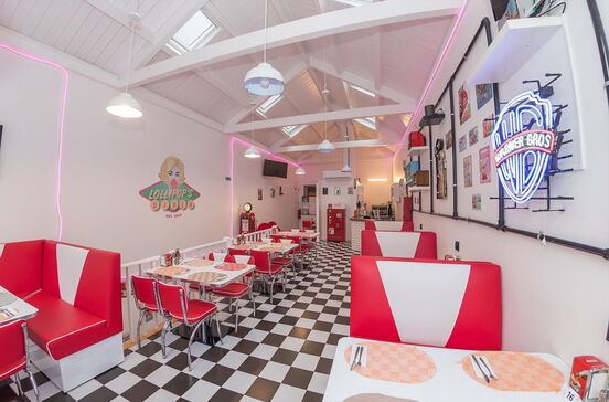 Comer um hambúrguer à americana