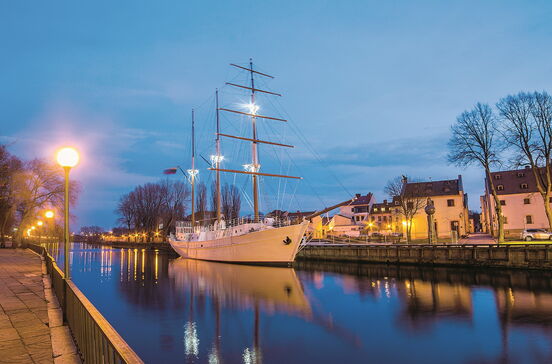 Klaipeda: História e modernidade de braço dado ao mar Báltico