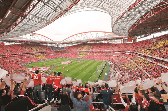 Google revela ao Benfica identidade de bloggers