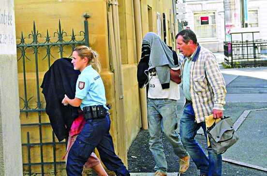 Portuguesa arrisca 20 anos por criar bebé no carro em França