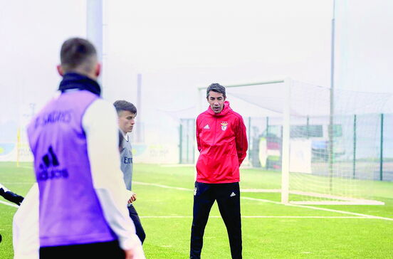 Bruno Lage promete equipa do Benfica fresca