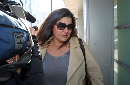 Ex-mulher de Sócrates justifica fortuna com amizade
