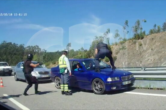 Raiva de GNR destrói carro na autoestrada. Militares atuam à margem da lei