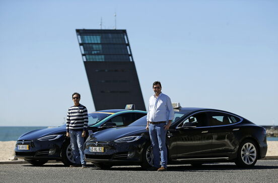 E se o táxi que parar para o apanhar for um Tesla?