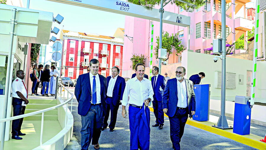 Novo parque foi ontem inaugurado. Número de lugares sob alçada da EMEL supera os seis mil 