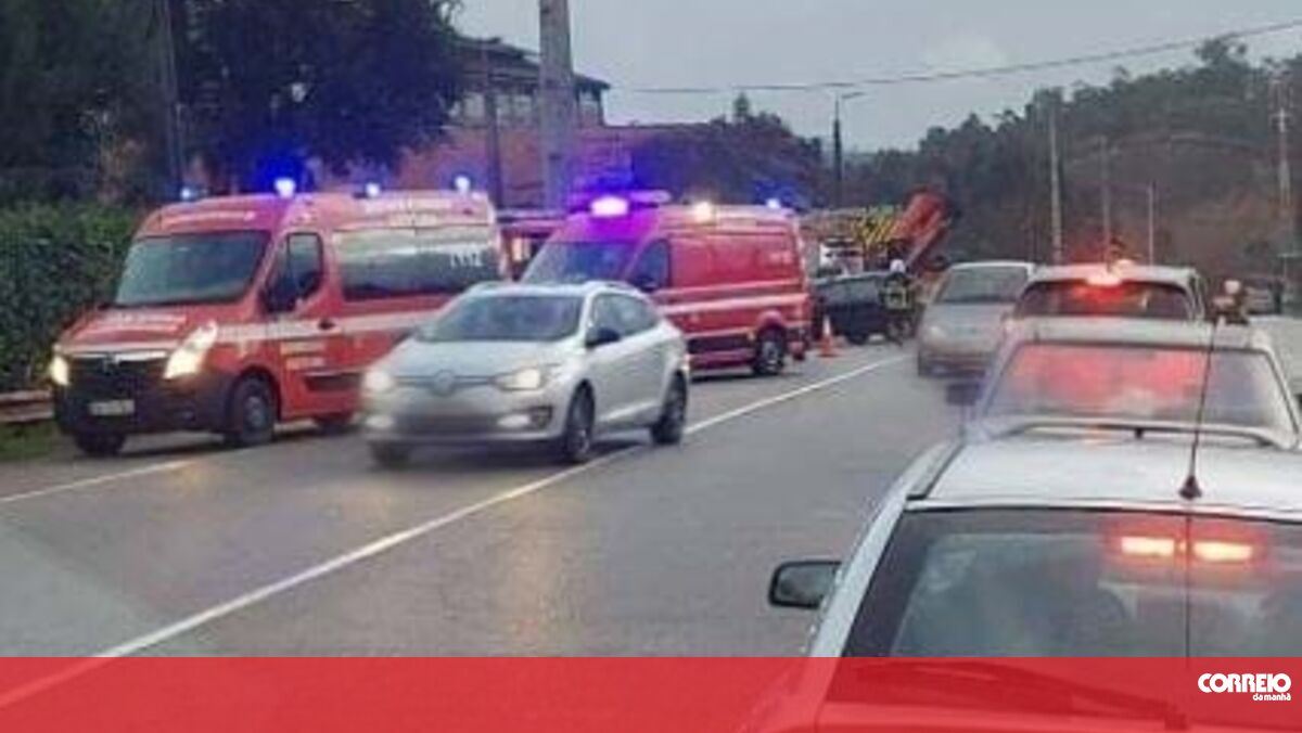 Colisão causa três feridos em Vila Nova de Gaia Portugal Correio da