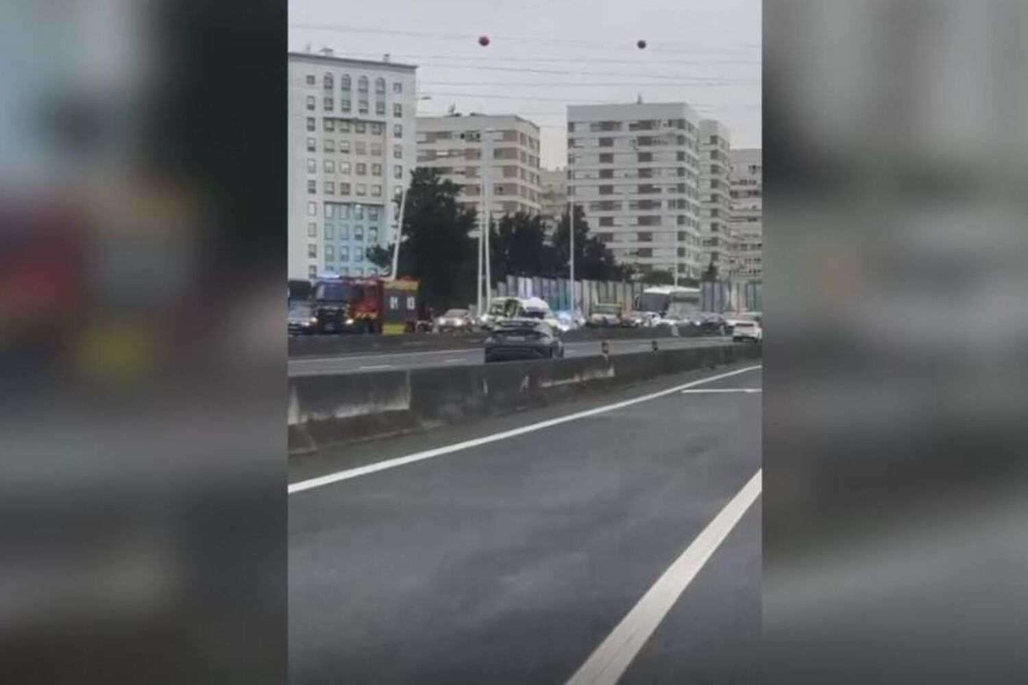 Cinco feridos em colisão entre dois carros no IC17 junto à Ponte Vasco