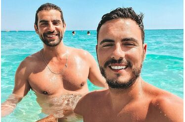 Após 13 anos juntos, filho de treinador português casa com João Pedro Caldeira