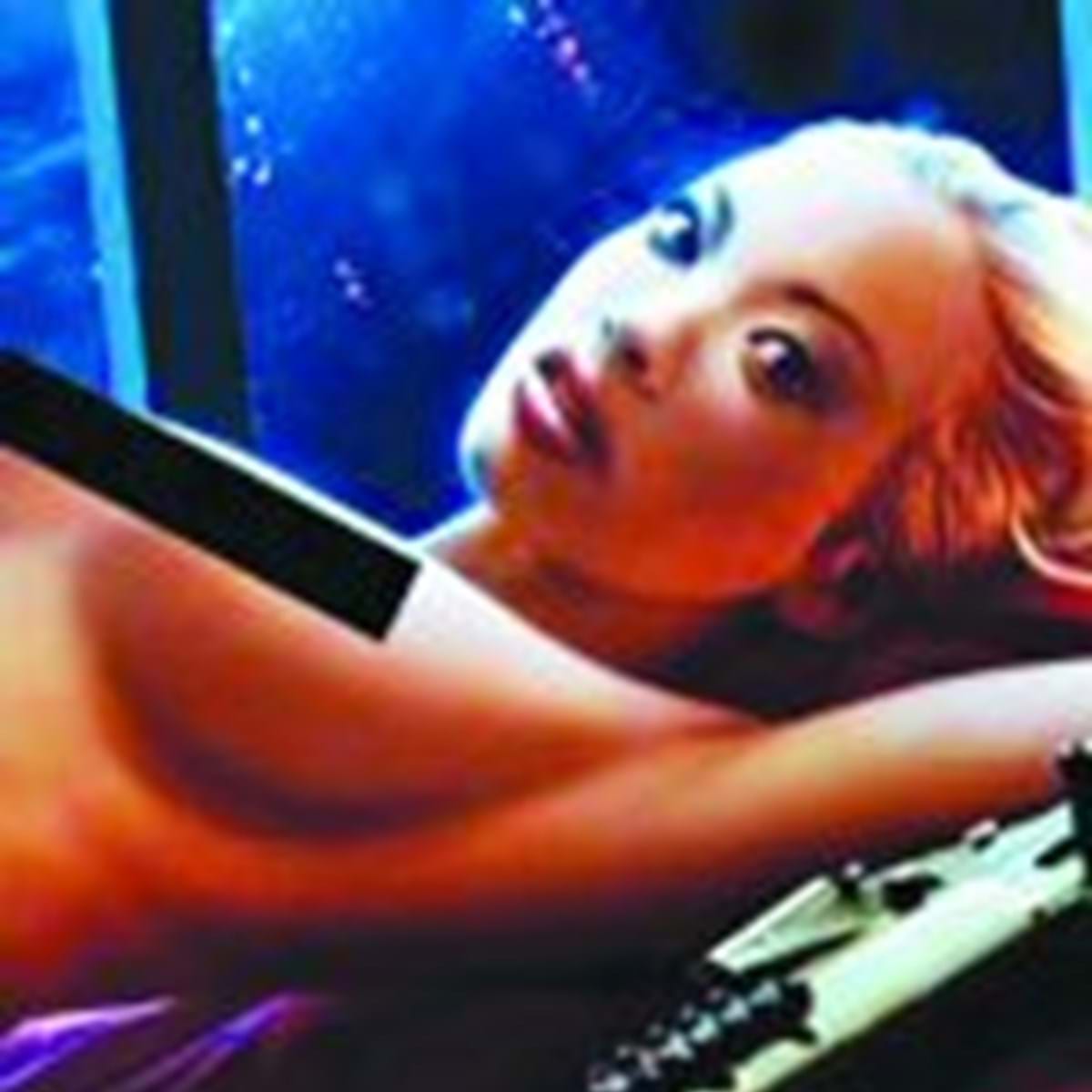 Playboy vai despir heroínas virtuais - Tv Media