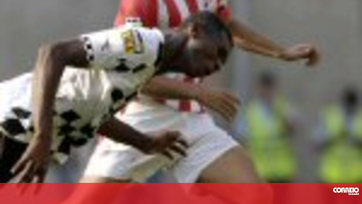 Angolano Zé Kalanga animou jogo de empatas Desporto Correio da Manhã