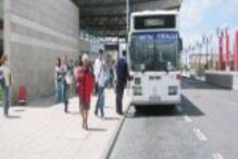 Utentes da fertagus pedem ajuste de horários nos autocarros