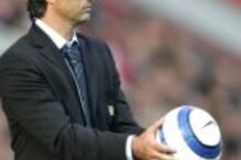 Mourinho tem 120 páginas sobre críticas de Wenger