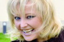 Ágata escreve livros