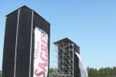 À ESPERA DE 30 MIL PESSOAS