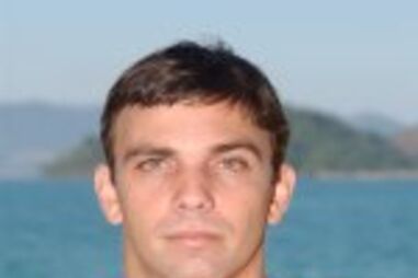 VLADIMIR MORRE COMO UM HERÓI