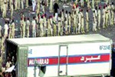 Debandada mata centenas