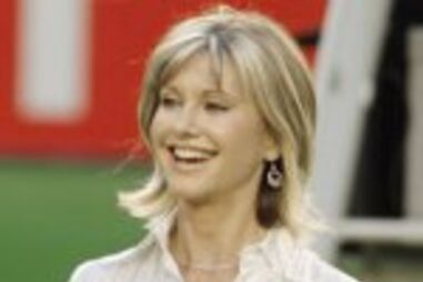 Namorado de Olivia desaparece no mar