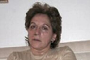 Ele deu-me  murros na cara