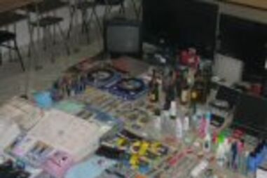 Romenos detidos por furtos a casas