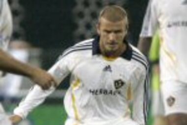 Beckham estreia com derrota fora