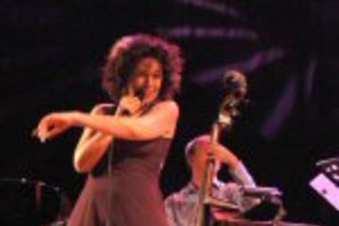 Jacinta encerra Festival de Albufeira