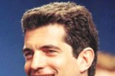 MULHER DE JFK JUNIOR ERA DROGADA