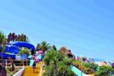 Vigilante esteve três horas atado e algemado