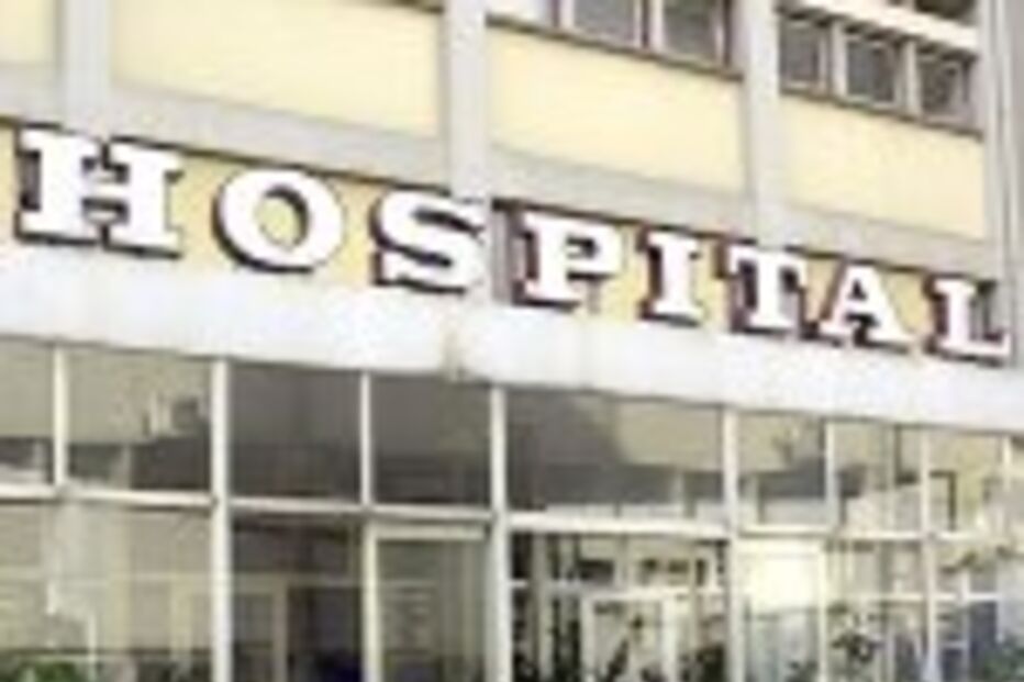 APANHADAS NUAS EM QUARTO DE DOENTE