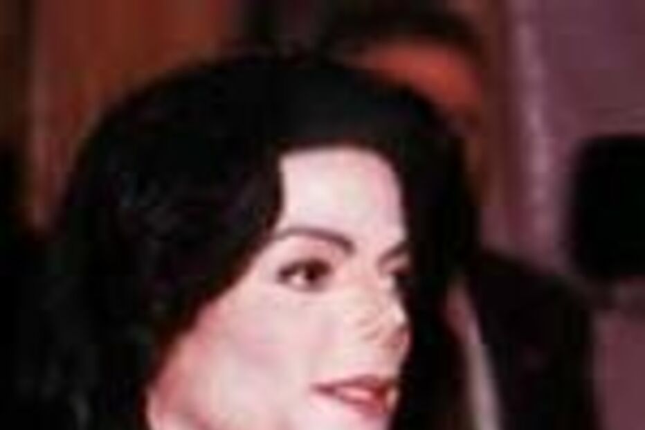 MICHAEL JACKSON CONTRA INDÚSTRIA DISCOGRÁFICA