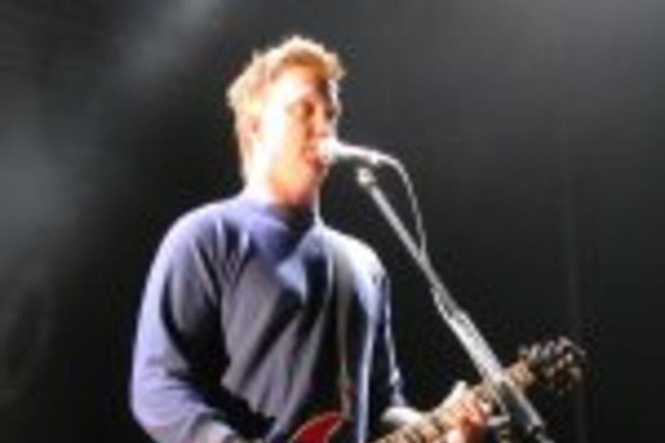 CANTIGAS E MOSHES COM VISTA PARA O RIO